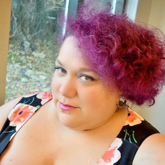 Meet your Posher, Laurie - Picture 2 of 2